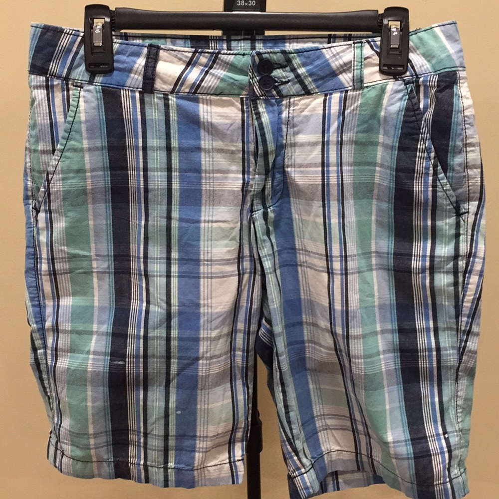 Falls creek women’s plaid shorts size 6